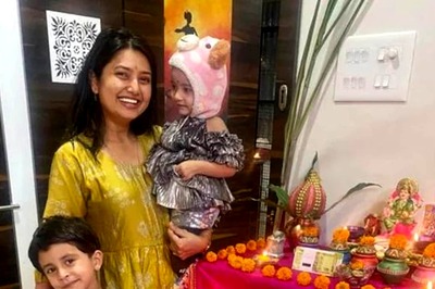 Prajakta Mali Celebrates Diwali With Her Family In Pune, See Pics