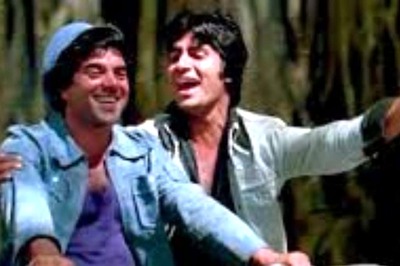 Friendship Day 2024: 10 Bollywood Songs You Can Dedicate to Your Besties!