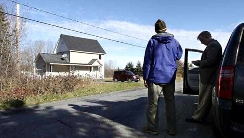 Maine nurse defies state Ebola quarantine, leaves home