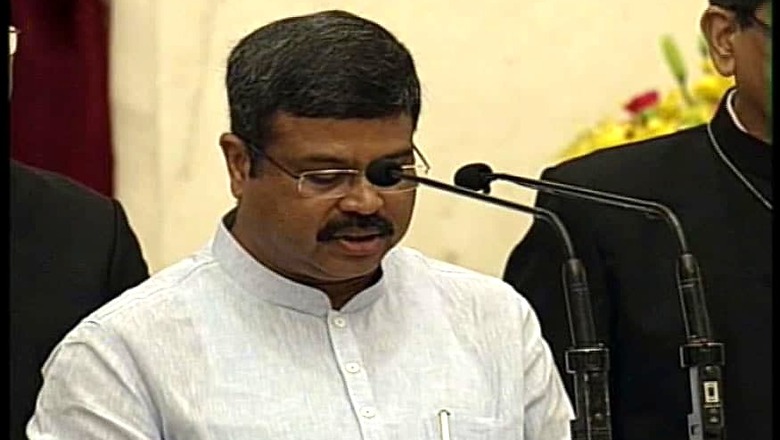 9 Crore New LPG Connections Provided in 4 Years: Dharmendra Pradhan