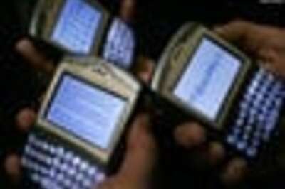 Telecom ministry sees solution on BlackBerry soon