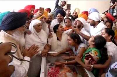 Gurdaspur terror attack martyr Baljit Singh cremated, Punjab CM Badal attends funeral