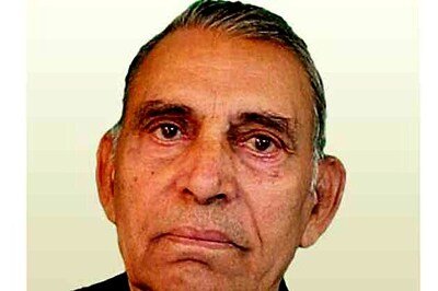 Oscar Fernandes given charge of Labour and Employment ministry after Ola's death