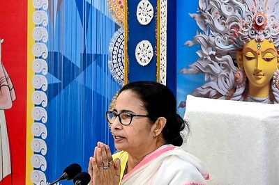 Mamata to Attend NITI Aayog Meeting to Protest 'Budget Bias, Conspiracy to Divide States'