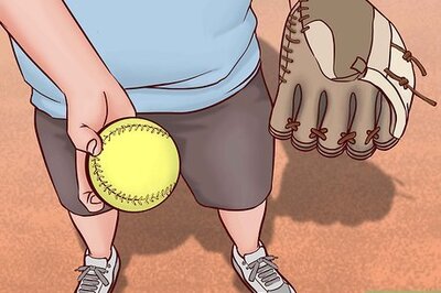 How to Pitch in Slow‐Pitch Softball