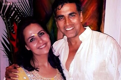 Snapshot: Akshay Kumar stumbles upon an old picture with sister Alka; shares it on Twitter