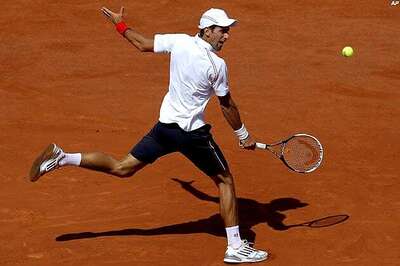 Djokovic, Azarenka reach third round