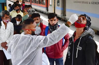 Delhi Govt Caps RT-PCR Price at Private Hospitals, Labs at Rs 300