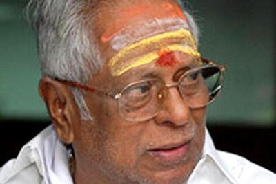Fans bid farewell to M.S. Viswanathan