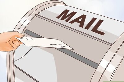 How to Write a Check As a Wedding Gift