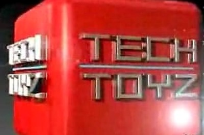  Chat: BlackBerry or Iphone - which one's smarter?