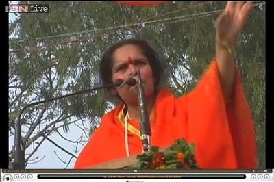 After Markandey Katju, Sadhvi Prachi calls Mahatma Gandhi a 'British agent'