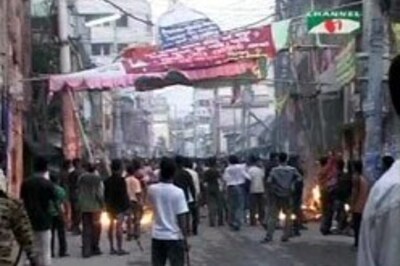 Fragile peace returns to Dhaka