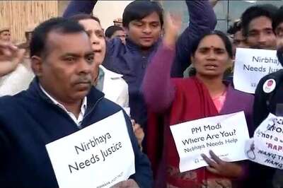 Nirbhaya's parents continue protest at Jantar Mantar against juvenile convict's release
