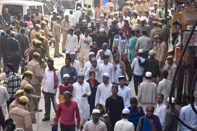 Large Number of People Offer Friday Namaz at Gyanvapi Mosque Amid Bandh in Muslim-dominated Areas