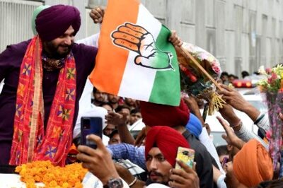 'A Speechless President': Sidhu Being Cajoled, Coaxed & Coerced into Withdrawing Decision; Coterie Firm on 'Demands'