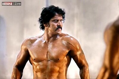 Actor Vikram sweating out the Hindi dialogues for 'I'