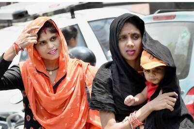 No Relief From Heat In Delhi, Mumbai, Bengaluru; Heatwave To Continue In Bengal, South India | Weather Updates