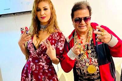 Anup Jalota-Jasleen Matharu Wrap Film, Pose in Rapper Avatar
