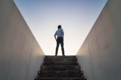 30 Under 30: The Ultimate Checklist To Accomplish By The Time You Are 30