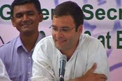 Modi likens Rahul to small fish, Cong calls him piranha