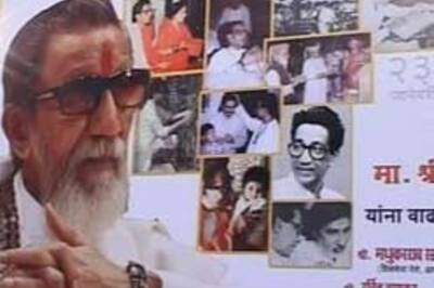Bihar court issues warrant for Bal Thackeray's arrest