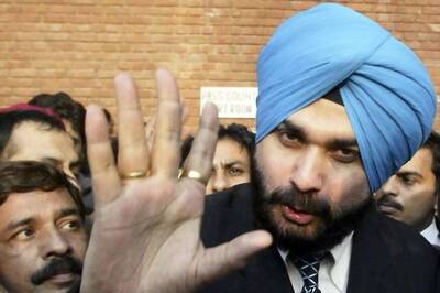 Sidhu Targets Railways, Asks Why Loco-pilot Was Given Clean Chit in One Day