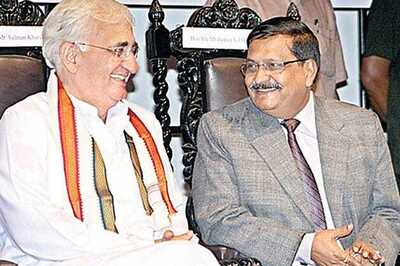 TN: Khurshid advocates use of Tamil in court verdicts