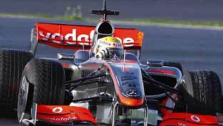 Formula One split wide open, eight teams break away