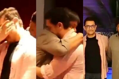 Aamir Khan Gets Teary-Eyed After Laal Singh Chaddha Screening, Chiranjeevi Gives Him a Tight Hug; Watch
