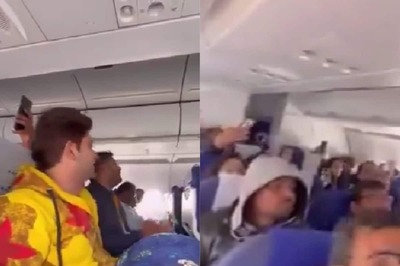 'Aasman Mein Keertan': IndiGo Passengers Sing Ram Bhajan, Play Dholak in Viral Video