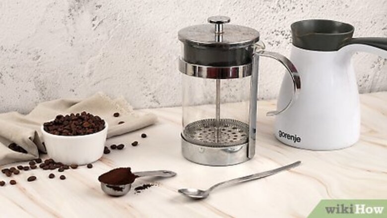 How to Make Espresso Beverages With a French Press