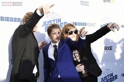 Comics skewer apologetic Justin Bieber at celebrity roast