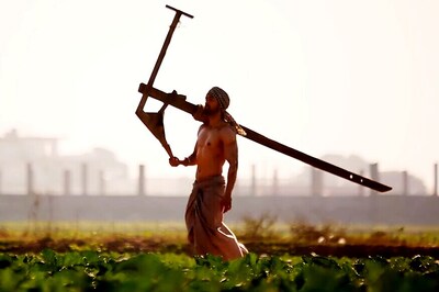 'Sardaarji 2': Diljit Dosanjh Makes This Average Comedy Enjoyable