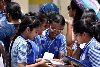 Gujarat Govt to Deduct Grants if Schools Perform 'Poorly' in Board Exams