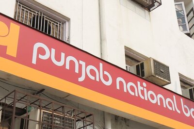 Punjab National Bank is Hiring 103 Officers, Managers, Salary up to Rs 48,170
