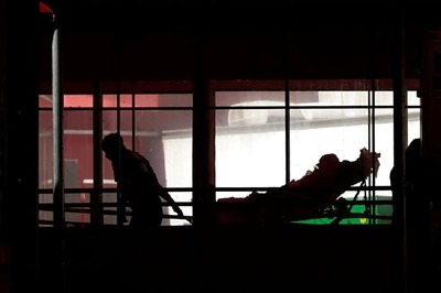 US Coronavirus Deaths Pass Bleak 10,000 Milestone, Total Cases Rise to Over 36,000