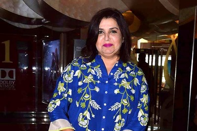 Manish Malhotra doesn't design clothes, but dreams: Farah Khan