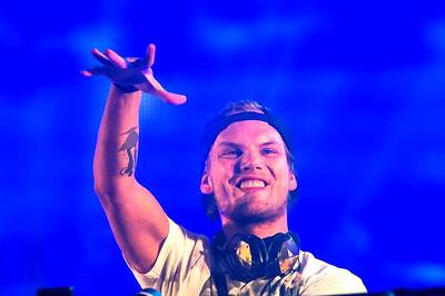 Avicii Commited Suicide, Died Due To Self-inflicted 'Cuts From Glass'