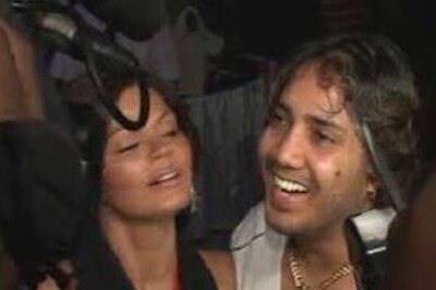 Mika to reveal why he kissed Rakhi