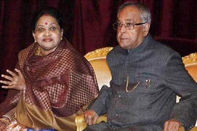 Last rites of President Pranab Mukherjee's wife Suvra to take place today