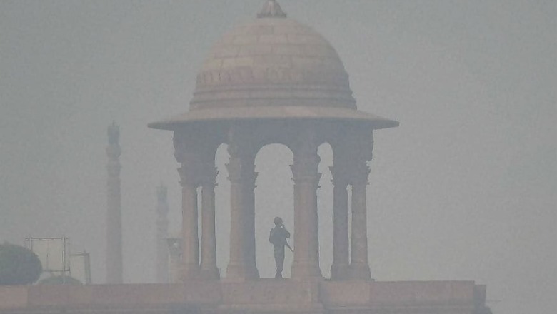 Delhi Govt to Get Vacuum Cleaning Road Machines to Reduce Dust Particles