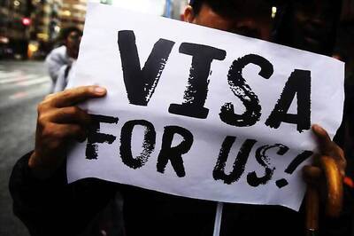 Indian Students Concerned About Deportation, Dropping Out Semester as US Announces New Visa Rules