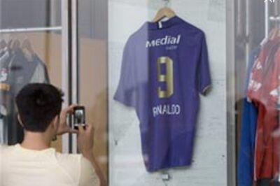 Brazil's Ronaldo signs for Corinthians