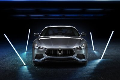 Maserati Ghibli Hybrid Sportscar Revealed, Meet the Brand's First-Ever Electrified Model
