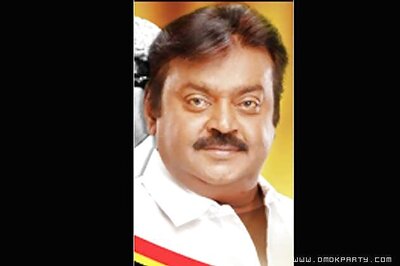 Vijayakanth launches LS poll campaign, targets AIADMK