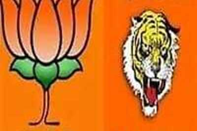 Talks between Shiv Sena and BJP 'stuck' over deputy chief minister's post