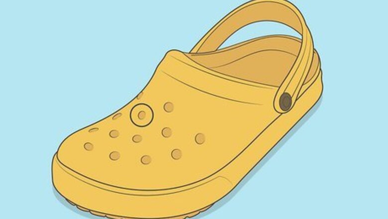 How to Put Jibbitz on Crocs