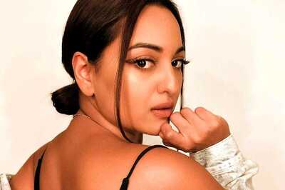 Sonakshi Sinha Gives Sassiest Reply to Fan Who Asks Her When She Will Get Married