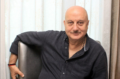 Anupam Kher's Twitter Account Suspended After Hackers Tweet 'I Love Pakistan' From His Handle